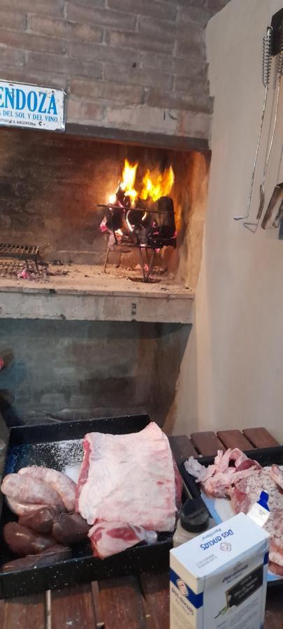 Pequena Estacion B&B Μεντόζα Εξωτερικό φωτογραφία